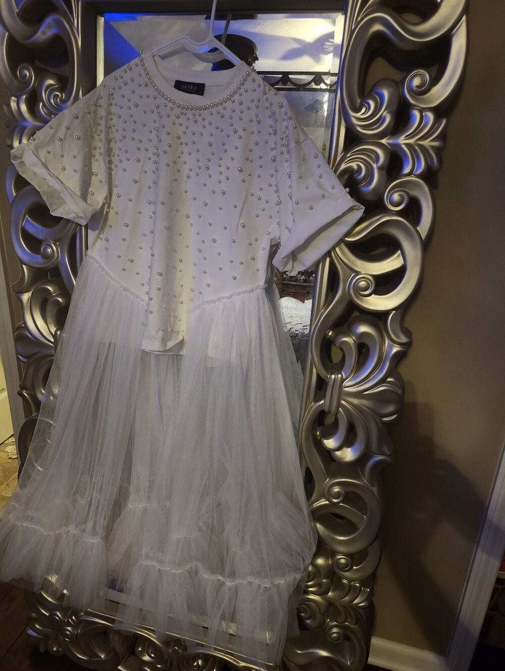 AKIRA White Pearl-Studded Top